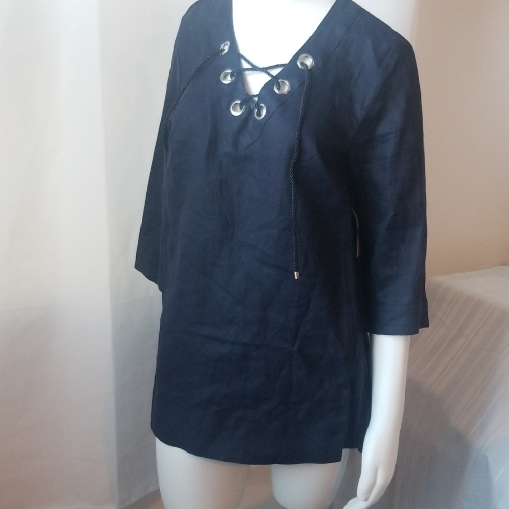 Nwt Neiman Marcus blouse size small